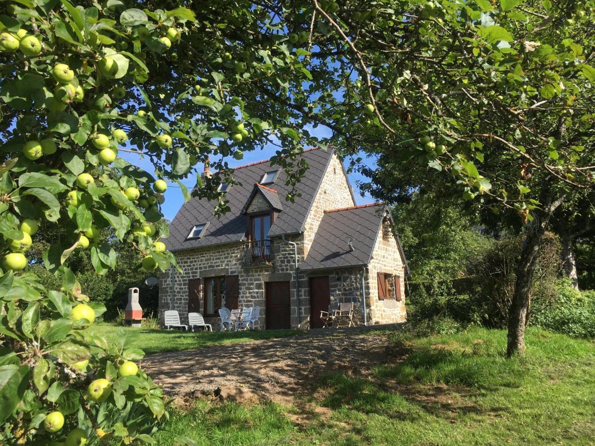 The Gingerbread House Cottage Beauficel ภายนอก รูปภาพ